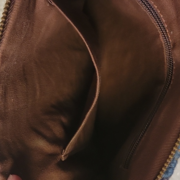 Women's Woven Wool Crossbody Purse - Picture 7 of 13